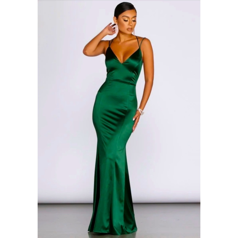 GREEN EMERALD HEIDI FORMAL SATIN LATTICE DRESS Windsor